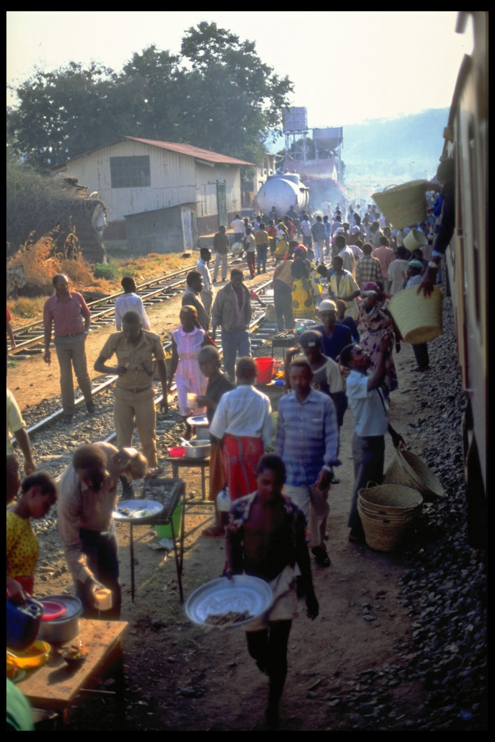 Bahnstation irgendwo zwischen Kigoma und Daressalam, Tanzania